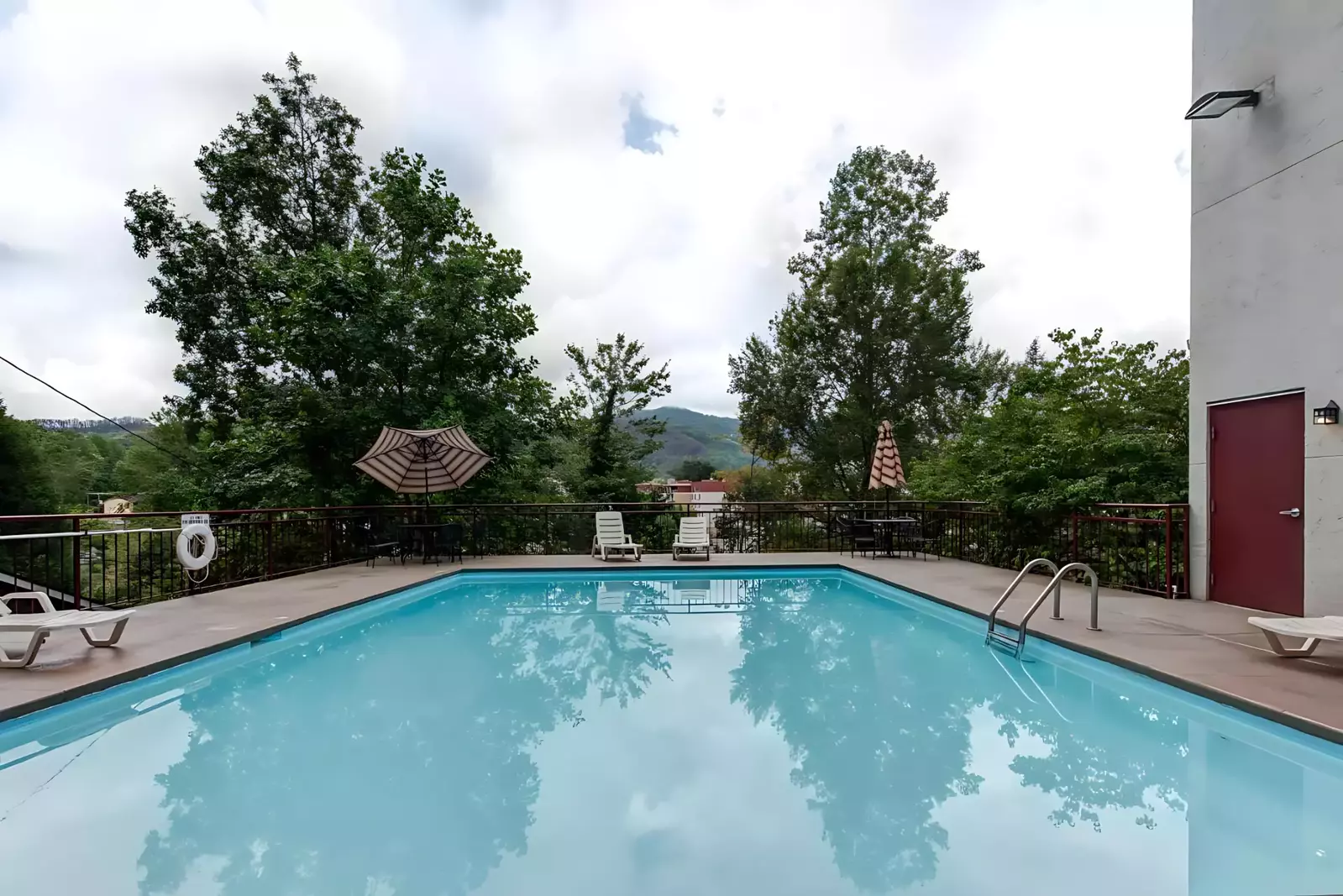 Outdoor Pool2
